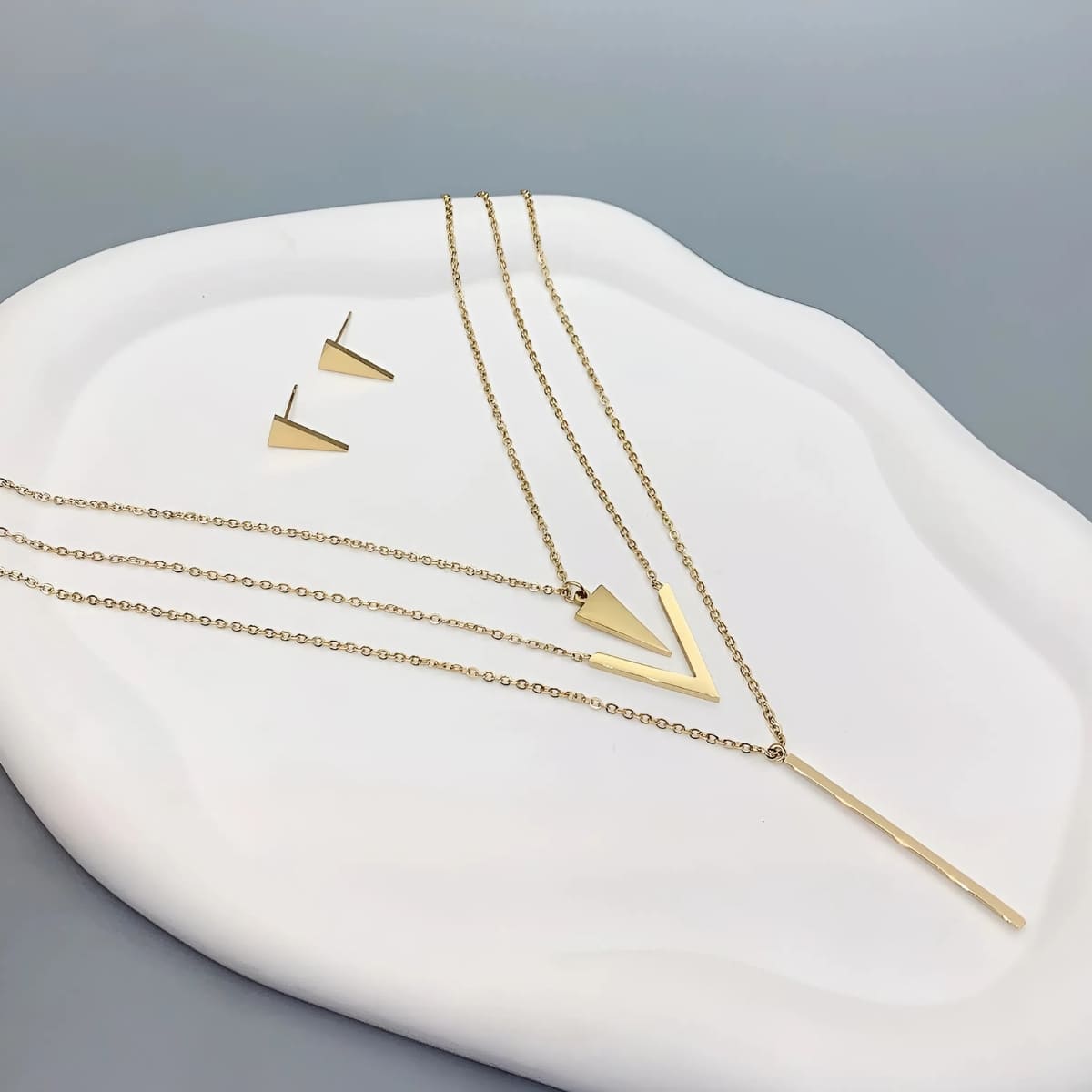 Glinora V Pendant Jewelry Set