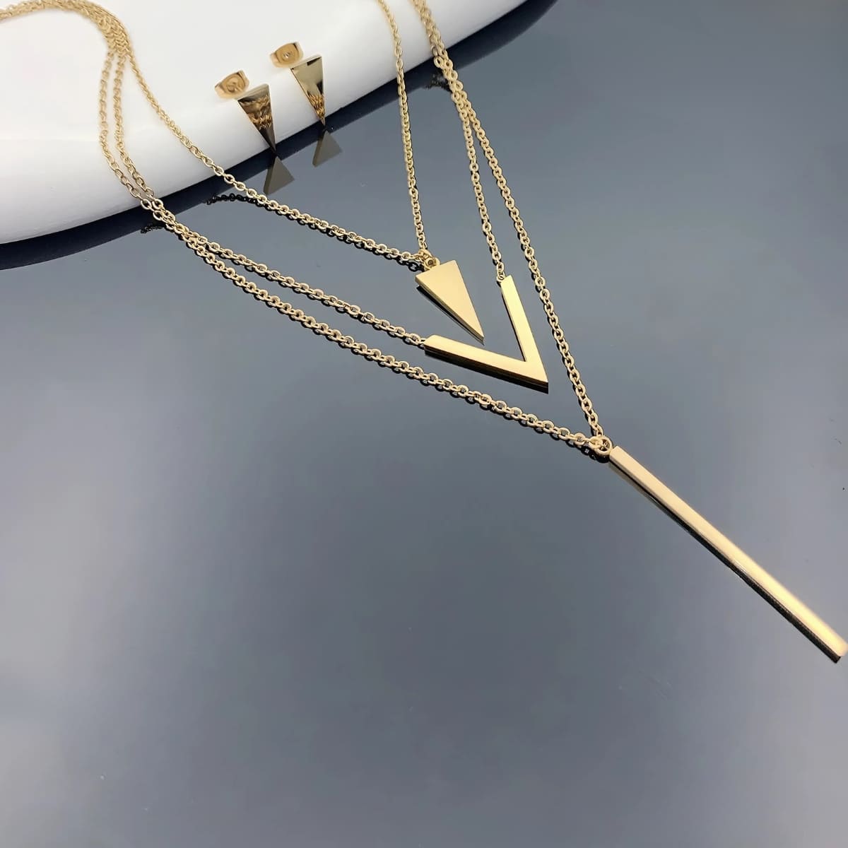 Glinora V Pendant Jewelry Set