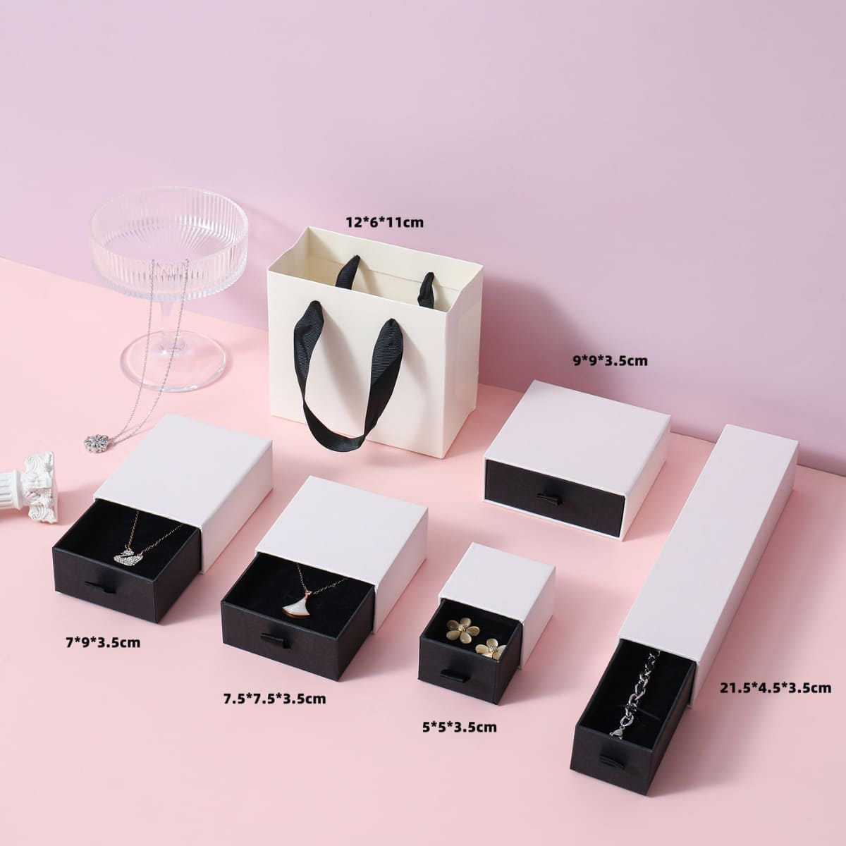 Glinora Gift Box